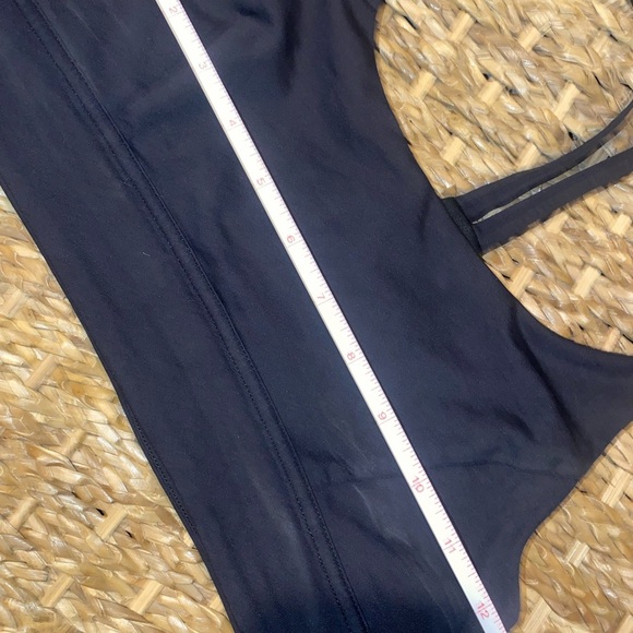 Lululemon Sports‎ Bra - Picture 4 of 5